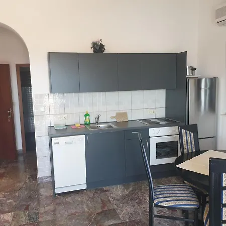 Apartment Ekica *