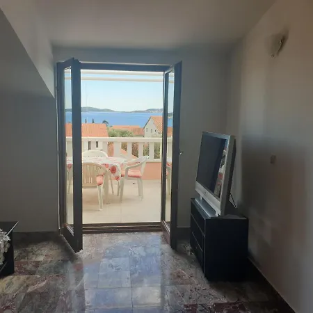 Ekica Apartment Orebic