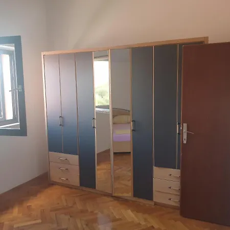 Ekica Apartment *